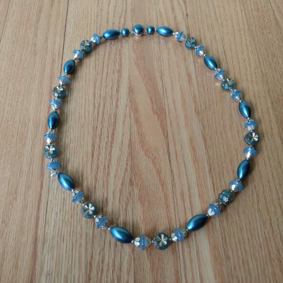 Vintage Blue Gold Beaded Necklace Retro Plastic Mid-Century Made in Hong Kong - Picture 3 of 12